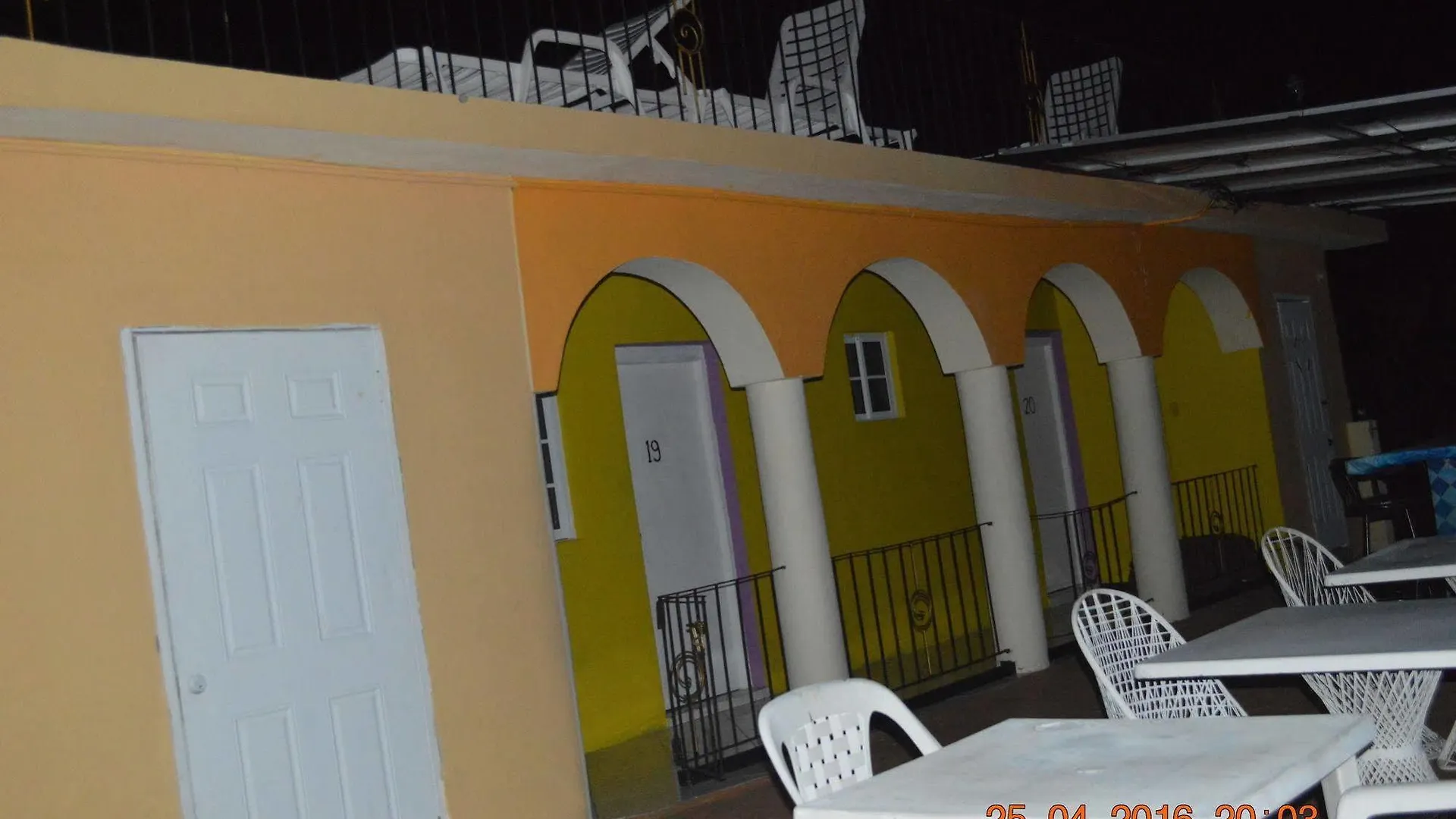 Villa Casa De Fe Бухта Монтего Гостевой дом